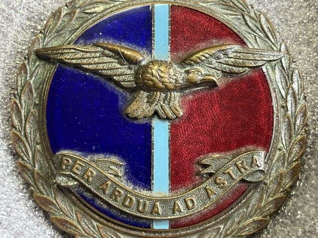 66) Excellent Original WW2 RAF Officers Enamelled Car Mascot Badge — image 5