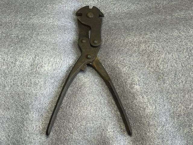 70) Good Original WW1 British Army Issue 3 Jaw Wire Cutters Dated 1915 — image 3