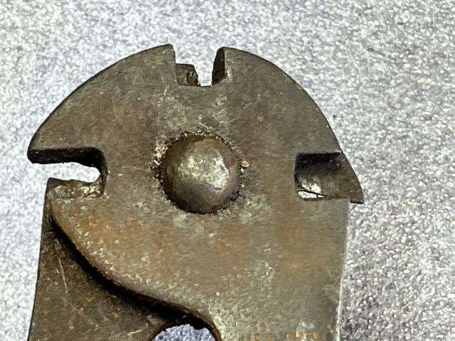 70) Good Original WW1 British Army Issue 3 Jaw Wire Cutters Dated 1915 — image 6