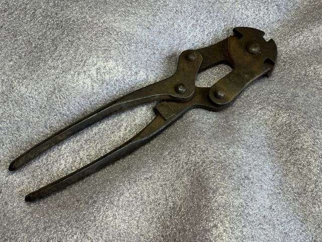 70) Good Original WW1 British Army Issue 3 Jaw Wire Cutters Dated 1915 — image 9