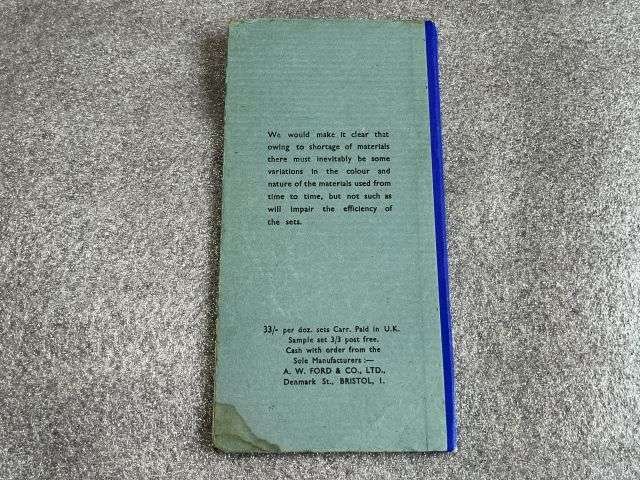 36) Interesting Original WW2 British Traveller's Pocket Chess Board For Service Men & Women — image 5