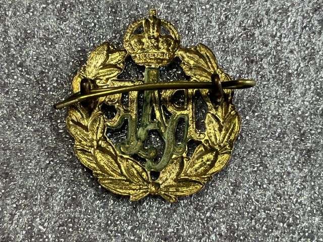 30) Good Original WW2 RAF Cap Badge To The Royal Air Force — image 2