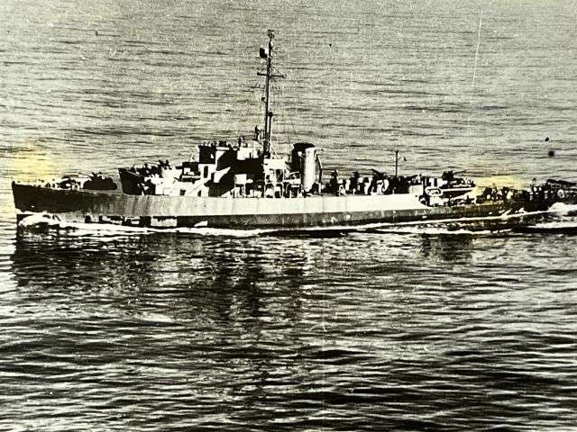 114) Interesting Original WW2 Official Photograph Of HMS Caicos 1944 — image 5