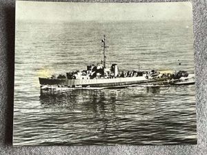 114) Interesting Original WW2 Official Photograph Of HMS Caicos 1944