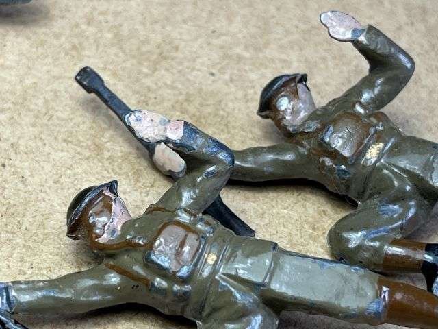 128) Set of 3 Vintage Original Britains Lead Soldiers In Gas Masks Officer & 2 Men Crawling — image 2