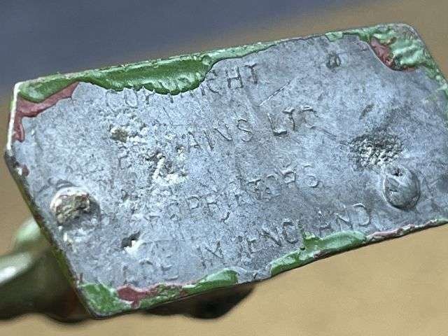 128) Set of 3 Vintage Original Britains Lead Soldiers In Gas Masks Officer & 2 Men Crawling — image 4