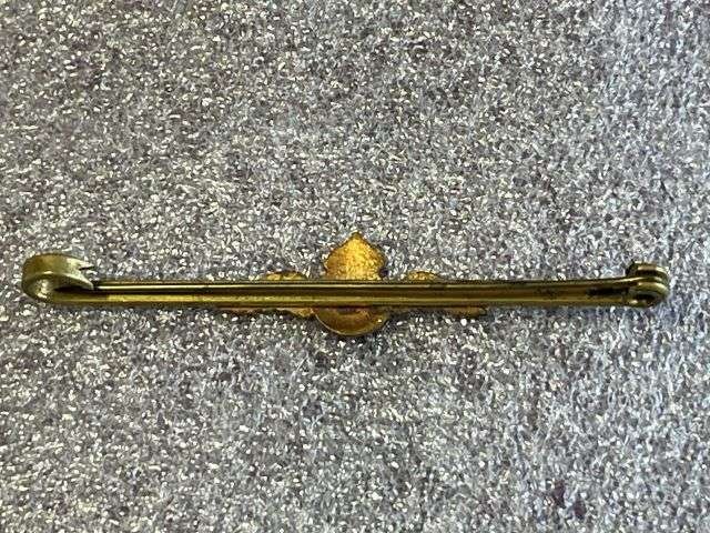 114) Nice Original 1930s-WW2 RAF Pilots Wings Sweetheart Brooch — image 2