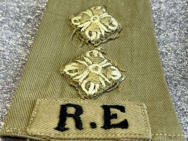 59) Nice Original WW2 British Royal Engineers Lieutenant Rank Slides In KD — image 4