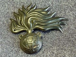 61) Excellent Original WW2 Italian Fascist Military Police Cap Badge