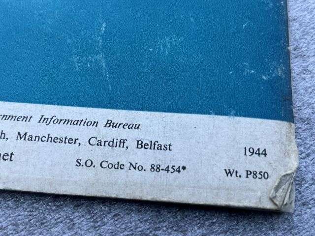 49) Tatty Original WW2 HMSO Booklet Queen Wilhelmina's Navy. Royal Dutch Navy 1944 — image 2