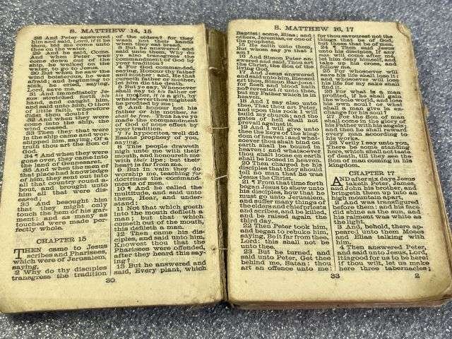 31) Excellent Original WW1 British Military Active Service Testament 1916 & Tatty Version Missing 1 Page Dated 1918 — image 3