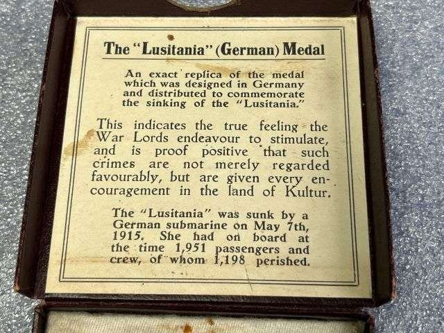 36) Very Nice Original WW1 RMS Lusitania Propaganda Medal In Original Box with Original Certificate — image 9