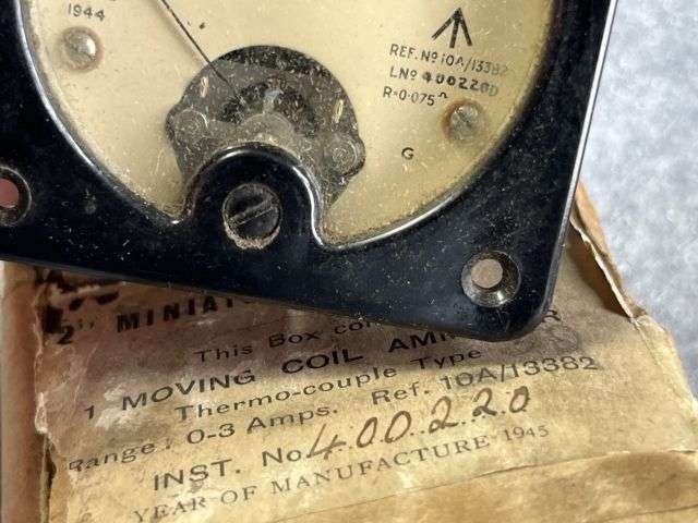 78) Original Boxed British Army Ammeter Moving Coil Type Amperes Gauge 1944 — image 2