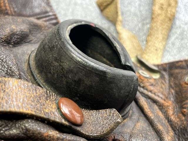 26) Excellent Original Late War Early Post WW2 RAF Late Pattern C-Type Flying Helmet 22C/880 Large Size 4 — image 13