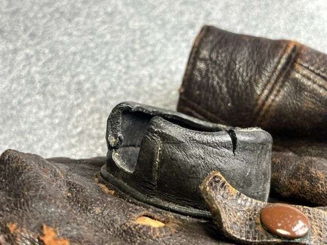 26) Excellent Original Late War Early Post WW2 RAF Late Pattern C-Type Flying Helmet 22C/880 Large Size 4 — image 16