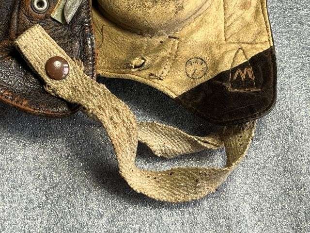 26) Excellent Original Late War Early Post WW2 RAF Late Pattern C-Type Flying Helmet 22C/880 Large Size 4 — image 2