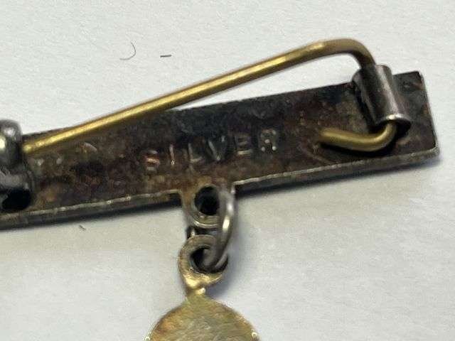 21) Good Original WW1 WW2 Silver Enamelled Sweetheart Brooch to The Royal Artillery — image 2