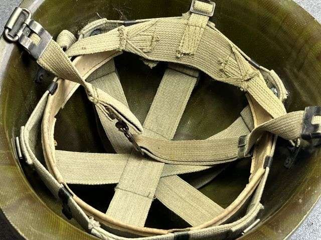 10) Excellent Complete Original 1st Gulf War Iraqi Helmet Battlefield Pick Up — image 4