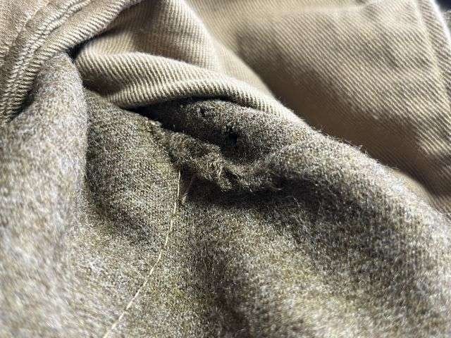 2) Good Original WW2 British Army 1940 Pattern Battledress Blouse Dated 1945 Some Repairs — image 11