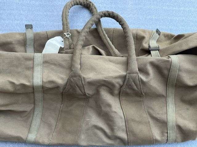 87) Excellent Clean Original Large Heavy Duty WW2 British Officers Campaign Set Storage Bag 1945 — image 10
