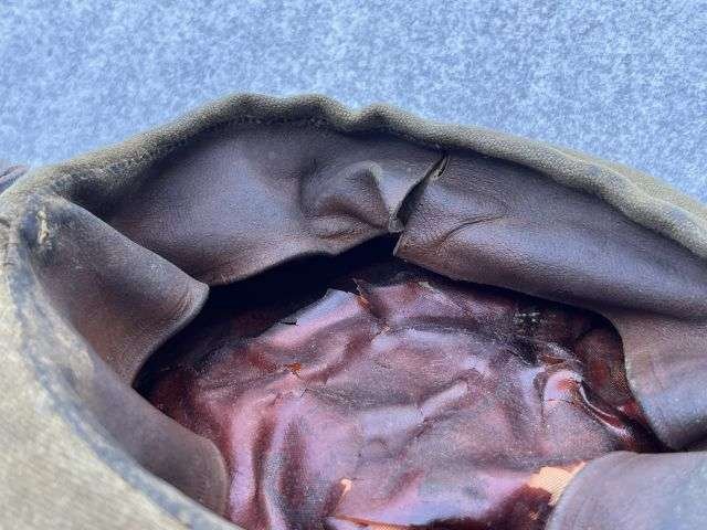 89) Very Tatty Well Used Original WW2 British Army Officers Peaked Cap Ex POW — image 4