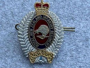 102) Nice Original New Zealand Infantry Regiment Queens Crown Cap …