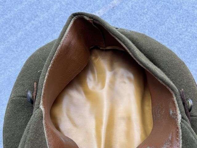 105) Excellent Clean Original WW2 British Army Officers Peaked Cap — image 2