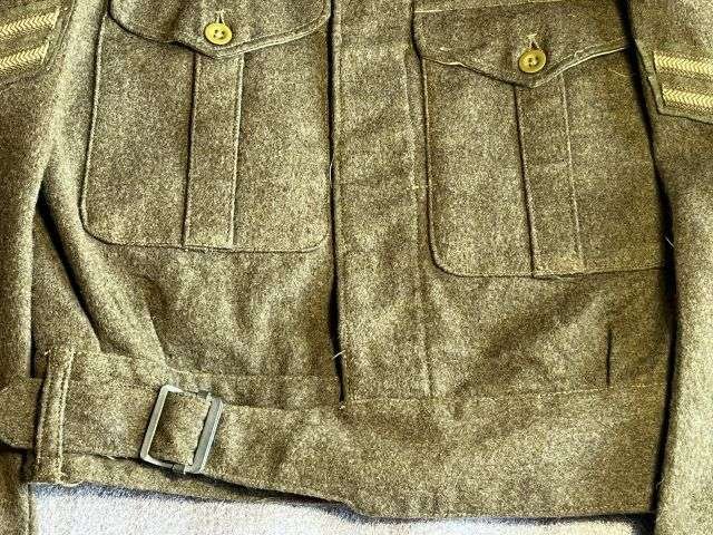 148) Tatty Original British Army 1946 Pattern Battledress Blouse 1948 With Original REME Anti-Aircraft Insignia — image 18