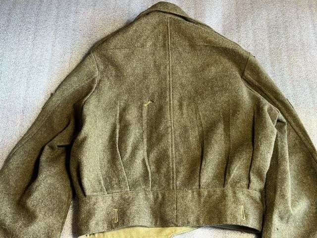 148) Tatty Original British Army 1946 Pattern Battledress Blouse 1948 With Original REME Anti-Aircraft Insignia — image 6