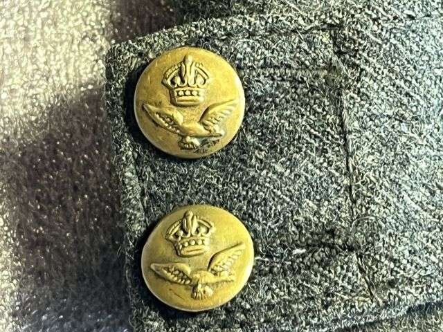 149) Nice Original Well Used WW2 RAF Issue Forage Cap & Badge — image 10