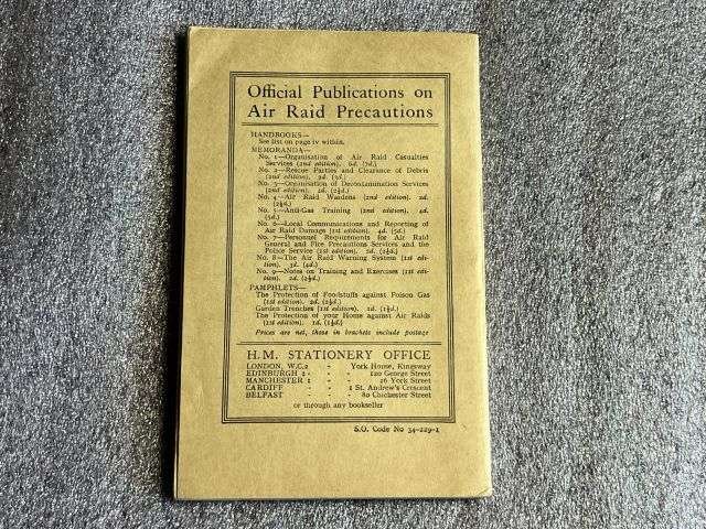 150) Excellent Original WW2 ARP Handbook No1 Personal Protection Against Gas 1939 — image 11
