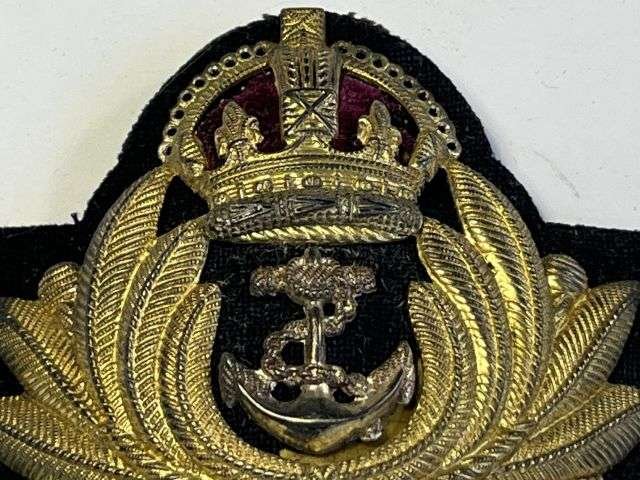 121) Excellent Original WW2 Royal Navy Officers Guilt Metal Economy Cap Badge — image 3