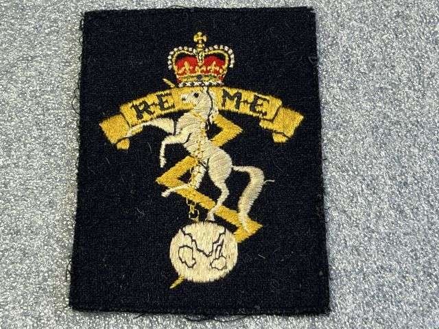 133) Set of 3 Vintage British Army Blazer Badges. ATS. REME & London Irish Rifles. — image 5