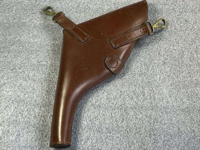 97) Nice Clean Original WW1 WW2 British Army Officers Pistol Holster With Spring Clip Attachments — image 5