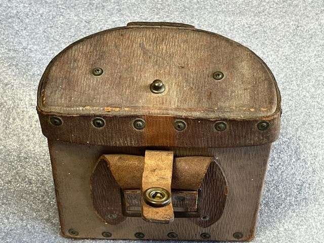 100) Excellent Original WW2 1939 Pattern Half Round Leather Binocular Case. Home Guard Etc — image 12