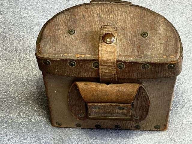 100) Excellent Original WW2 1939 Pattern Half Round Leather Binocular Case. Home Guard Etc — image 13