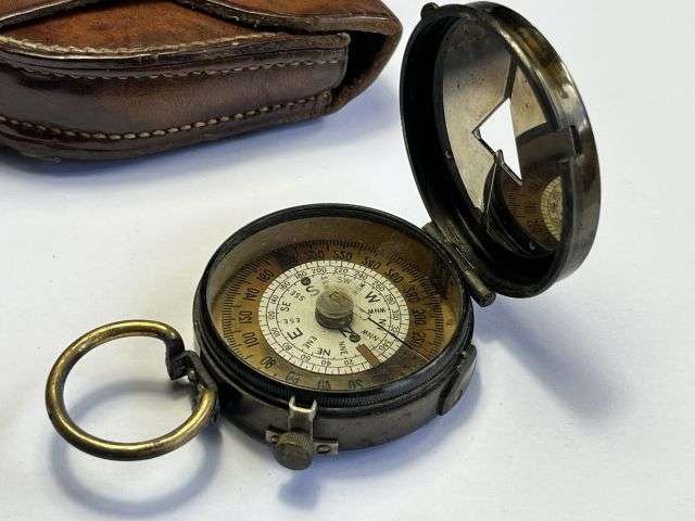 103) Excellent Original WW1 British Officers Verner's Pattern VIII Compass Dated 1918 & Leather Case — image 12