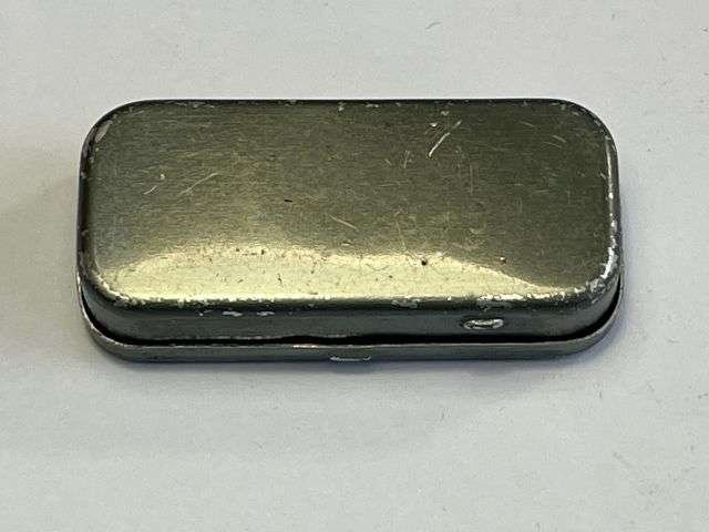 104) Excellent Original WW2 British Royal Navy Issue Naval Ear Defender Small Metal Container — image 3