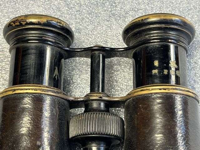 106) Good Original WW1 French Made British Army Officers Small Field Glasses and Case — image 5