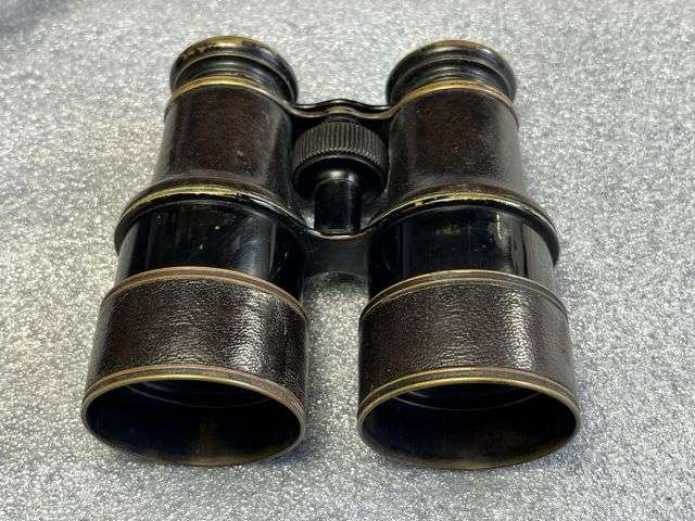 106) Good Original WW1 French Made British Army Officers Small Field Glasses and Case — image 6