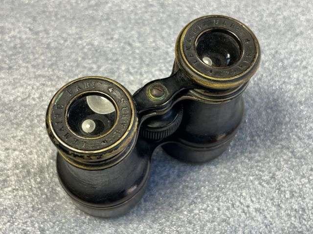 106) Good Original WW1 French Made British Army Officers Small Field Glasses and Case — image 9