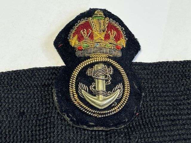 109) Good Original WW1 WW2 Royal Navy Petty Officers Cap Badge & Cap Band — image 4