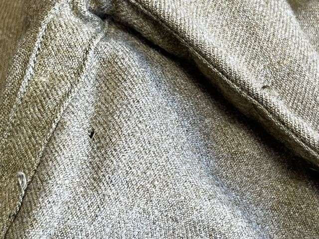 84) Excellent Original 1944 Dated US Army OD Flannel Shirt With Gas Flap — image 16