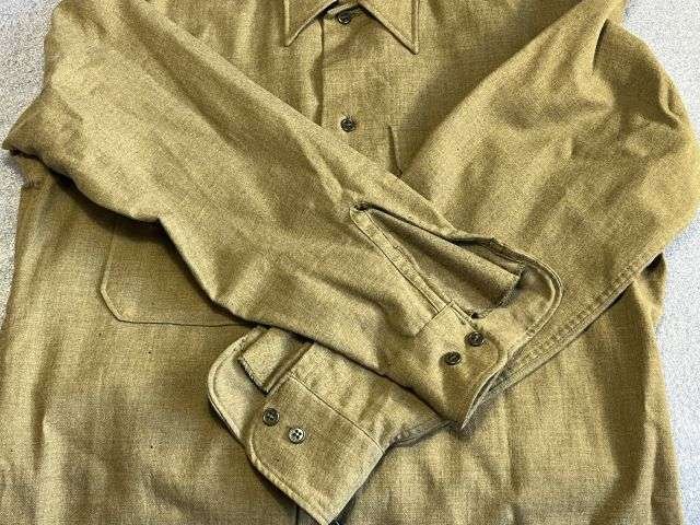 84) Excellent Original 1944 Dated US Army OD Flannel Shirt With Gas Flap — image 18