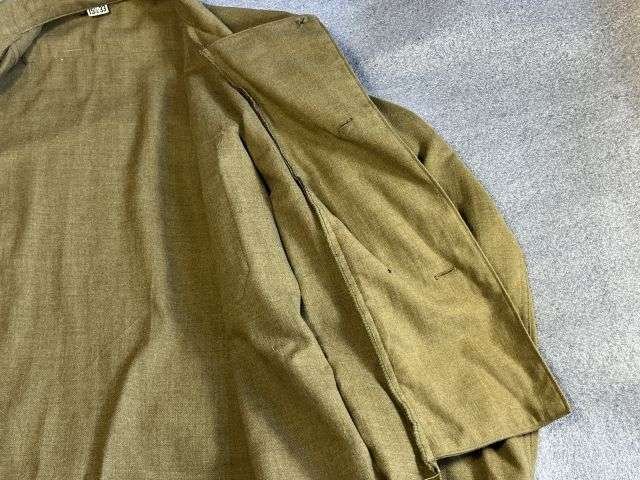 84) Excellent Original 1944 Dated US Army OD Flannel Shirt With Gas Flap — image 8