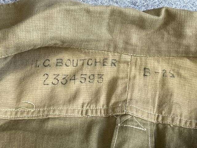 92) Lovely Clean Original WW2 Indian Made British Army Khaki Aertex Bush Jacket With ID & Dated 1942 Also His 1941 Dated Kitbag — image 16