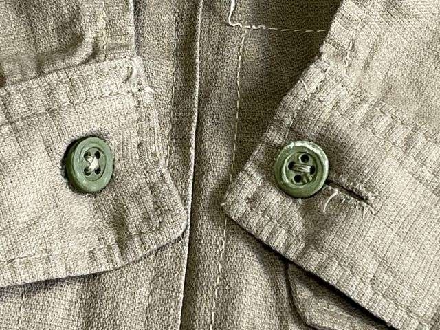 92) Lovely Clean Original WW2 Indian Made British Army Khaki Aertex Bush Jacket With ID & Dated 1942 Also His 1941 Dated Kitbag — image 6