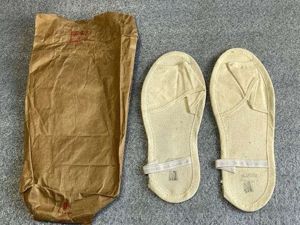 94) Mint Unissued WW2 Era US Woman's Issue Hospital Slippers …