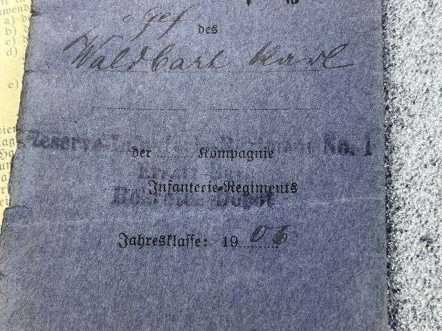 40) Tatty Well Used Original WW1 Imperial German Army Militarpas, Paperwork, Photo & Death Card — image 29