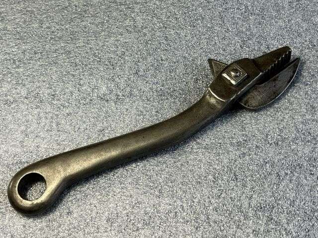 48) Excellent Early WW1 WW2 Era British Made Bully Beef Can Opener — image 4